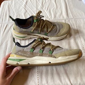 Women’s Danner Vibram Rivercomber shoes. Size 8.5.